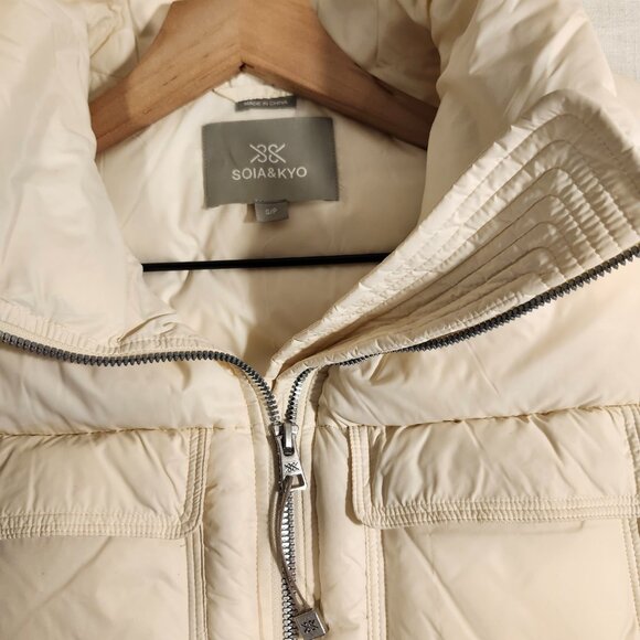 SOIA & KYO Down Vest - Picture 2 of 5